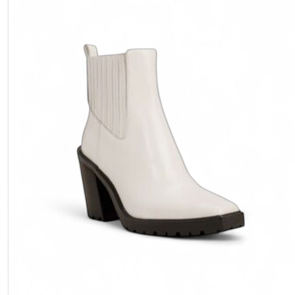 Vince Camuto Ivory Aresse Leather Ankle Boots Sz 8